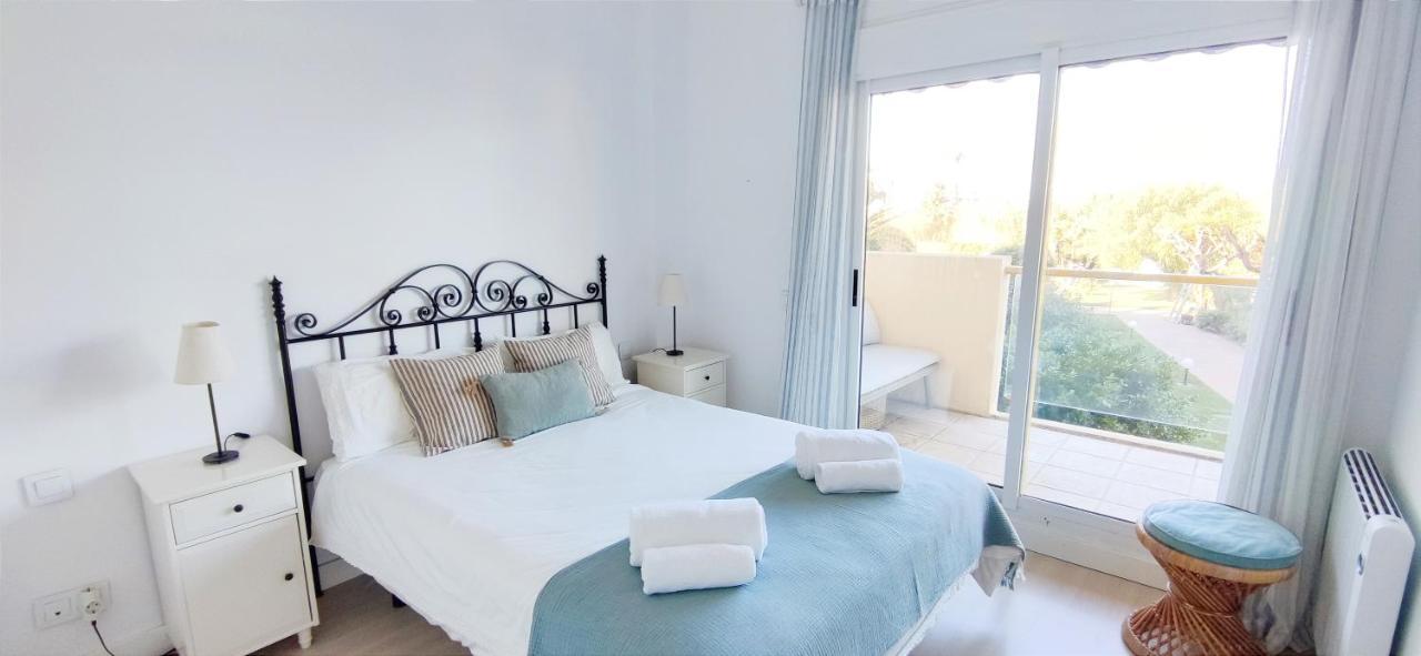 Apartamento Lagos Del Castillo By Denia Costa 外观 照片